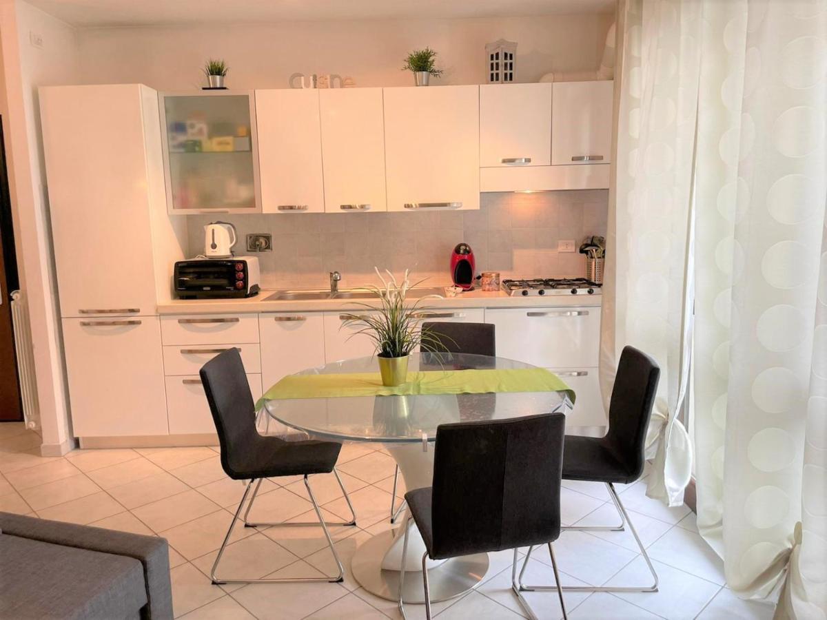 Apartamento White&grey House *